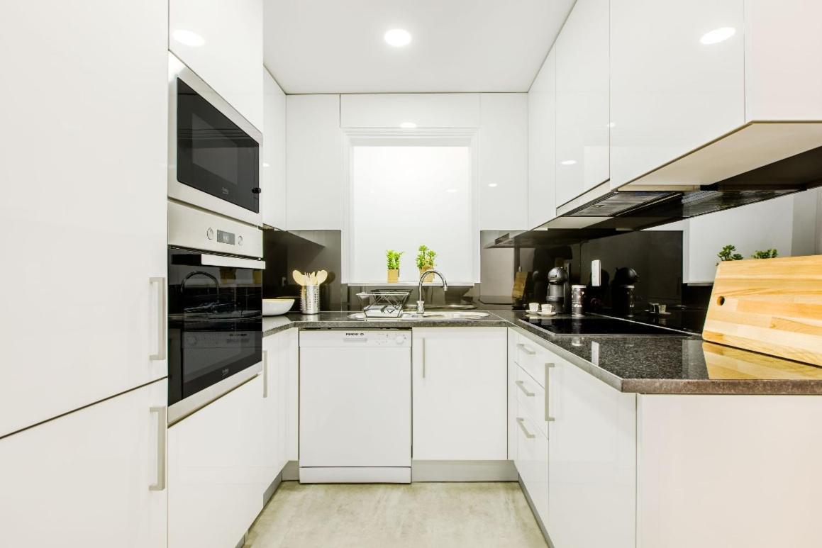 Espinho Beach 4 Stays Exterior photo